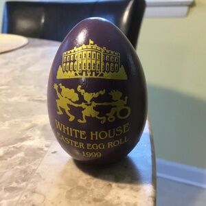White House Easter Egg 1999 Purple Bill & Hillary Clinton Signed!